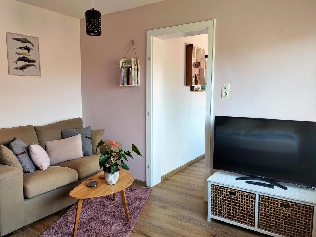 Ferienwohnung Alte Schule Ruhwarden 外观 照片