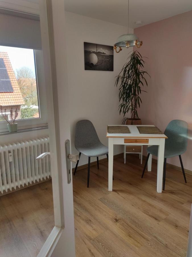 Ferienwohnung Alte Schule Ruhwarden 外观 照片
